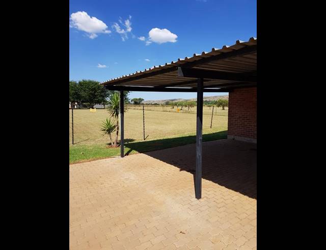 1 BEDROOM PROPERTY TO RENT IN ZANDFONTEIN AH
